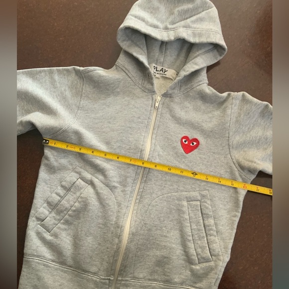 COMME DES GARÇONS PLAY INVADER HEART HOODED SWEAT - Picture 7 of 10